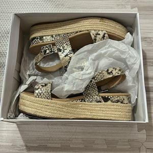 Steve Madden Flatforms